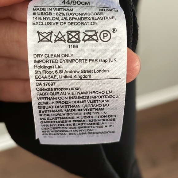 Classic little black dress Banana Republic size 6 NWT - Picture 6 of 6